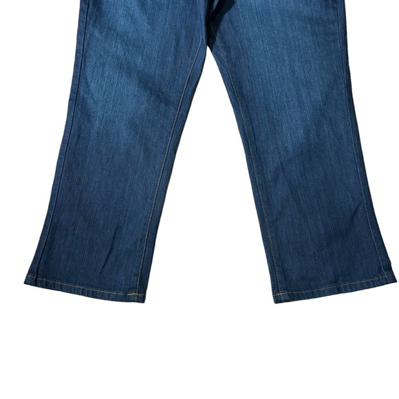 New York & Company The Crop Flare Leg Jean Low Rise Stretch Women's Size 12 - Picture 3 of 12